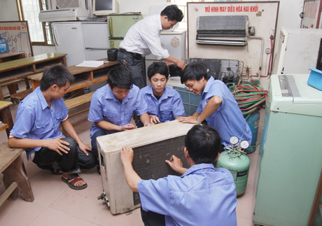 Kỹ Thuật Máy Lạnh & Điều Hoà Không Khí